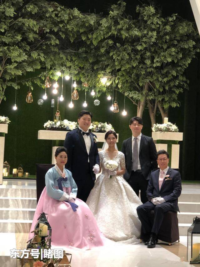 体重88斤女孩恋上重200斤的韩国男子，交往2年结婚定居韩国